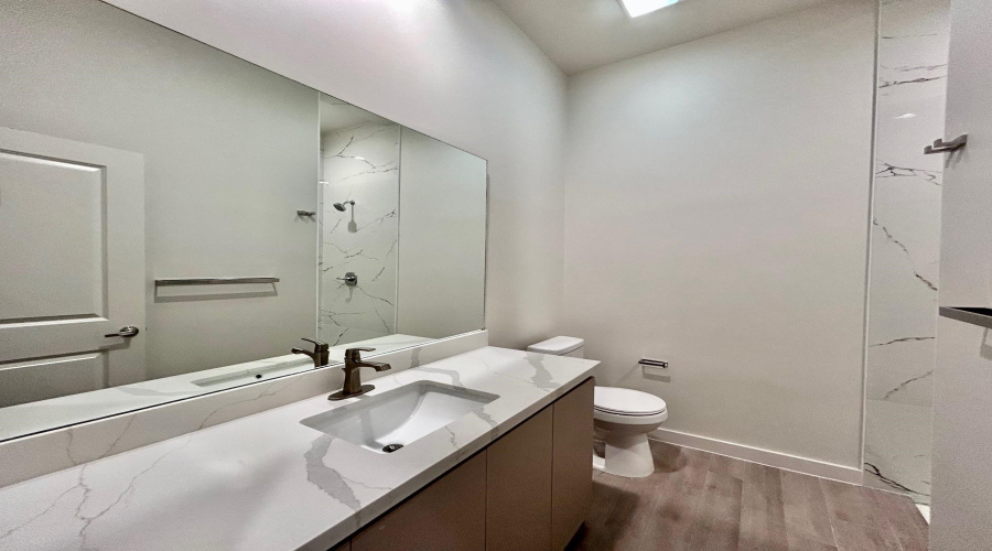 5534 Marble Falls St, Laredo, Texas 78046, 4 Bedrooms Bedrooms, 6 Rooms Rooms,3 BathroomsBathrooms,Residential,For Sale,5534 Marble Falls St,20263519