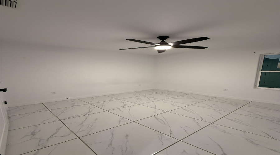 614 Silvana Dr., Laredo, Texas 78045-2464, 3 Bedrooms Bedrooms, 6 Rooms Rooms,2 BathroomsBathrooms,Residential,For Rent,614 Silvana Dr.,20263520