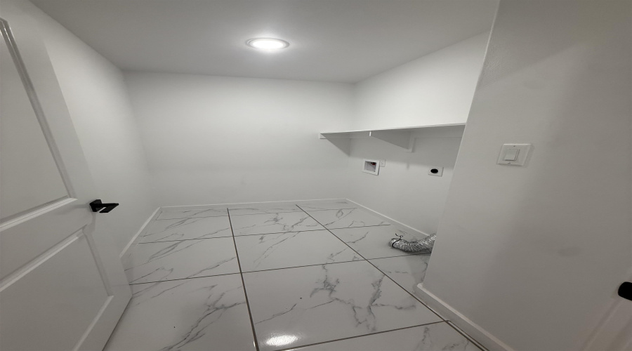 614 Silvana Dr., Laredo, Texas 78045-2464, 3 Bedrooms Bedrooms, 6 Rooms Rooms,2 BathroomsBathrooms,Residential,For Rent,614 Silvana Dr.,20263520