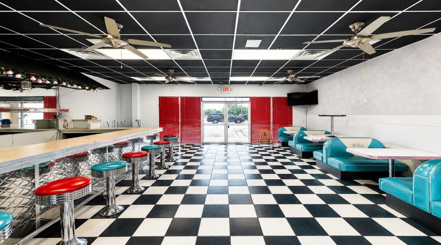 5517 McPherson Rd, Laredo, Texas 78041, ,2 BathroomsBathrooms,Commercial retail/office,For Rent,5517 McPherson Rd,20263530