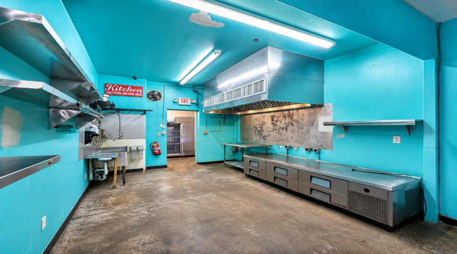 5517 McPherson Rd, Laredo, Texas 78041, ,2 BathroomsBathrooms,Commercial retail/office,For Rent,5517 McPherson Rd,20263530