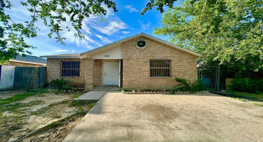 3406 Yorkshire St, Laredo, Texas 78043, 3 Bedrooms Bedrooms, 5 Rooms Rooms,2 BathroomsBathrooms,Residential,For Sale,3406 Yorkshire St,20262667