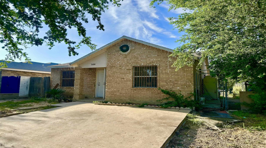 3406 Yorkshire St, Laredo, Texas 78043, 3 Bedrooms Bedrooms, 5 Rooms Rooms,2 BathroomsBathrooms,Residential,For Sale,3406 Yorkshire St,20262667