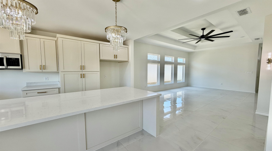 203 Lusitano Dr., Laredo, Texas 78046, 4 Bedrooms Bedrooms, 6 Rooms Rooms,2 BathroomsBathrooms,Residential,For Sale,203 Lusitano Dr.,20263521