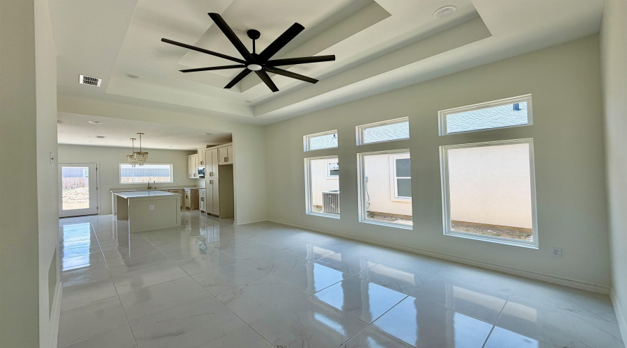 203 Lusitano Dr., Laredo, Texas 78046, 4 Bedrooms Bedrooms, 6 Rooms Rooms,2 BathroomsBathrooms,Residential,For Sale,203 Lusitano Dr.,20263521