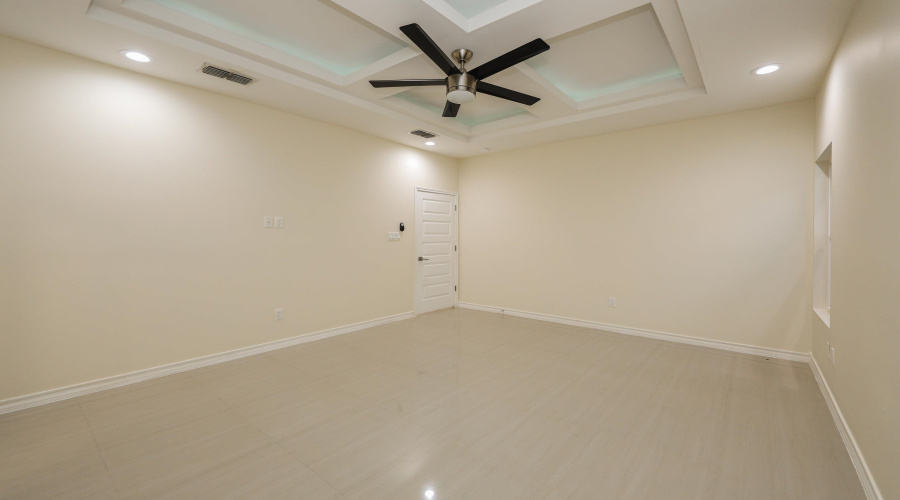 1606 Cozumel Dr, Laredo, Texas 78046, 3 Bedrooms Bedrooms, 6 Rooms Rooms,2 BathroomsBathrooms,Residential,For Sale,1606 Cozumel Dr,20263522