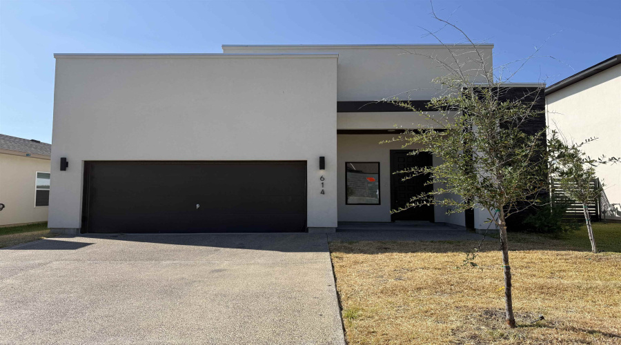 614 Silvana Dr., Laredo, Texas 78045-2464, 3 Bedrooms Bedrooms, 6 Rooms Rooms,2 BathroomsBathrooms,Residential,For Sale,614 Silvana Dr.,20263523