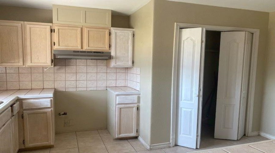 10321 Noel Ln, Laredo, Texas 78045, 3 Bedrooms Bedrooms, 5 Rooms Rooms,2 BathroomsBathrooms,Residential,For Rent,10321 Noel Ln,20263524