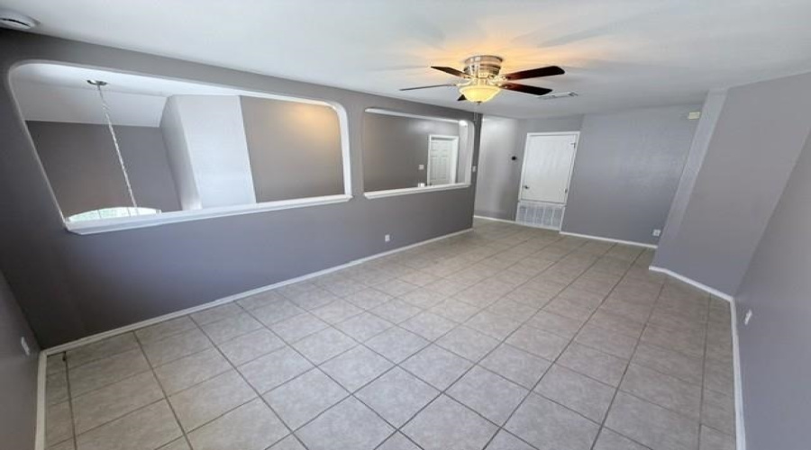 17525 Rock Port Rd, Laredo, Texas 78045, 3 Bedrooms Bedrooms, 5 Rooms Rooms,2 BathroomsBathrooms,Residential,For Rent,17525 Rock Port Rd,20263525