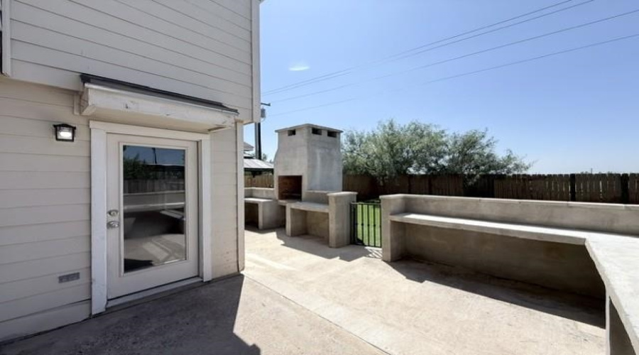 17525 Rock Port Rd, Laredo, Texas 78045, 3 Bedrooms Bedrooms, 5 Rooms Rooms,2 BathroomsBathrooms,Residential,For Rent,17525 Rock Port Rd,20263525