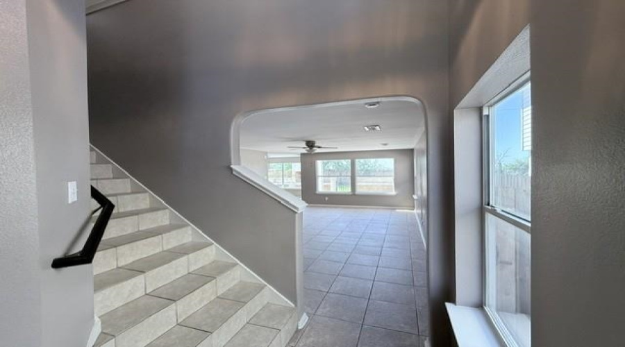17525 Rock Port Rd, Laredo, Texas 78045, 3 Bedrooms Bedrooms, 5 Rooms Rooms,2 BathroomsBathrooms,Residential,For Rent,17525 Rock Port Rd,20263525
