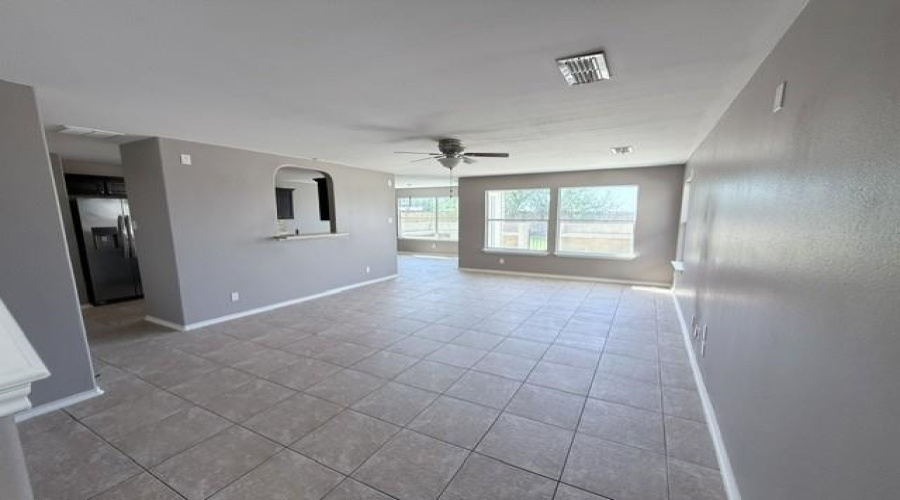 17525 Rock Port Rd, Laredo, Texas 78045, 3 Bedrooms Bedrooms, 5 Rooms Rooms,2 BathroomsBathrooms,Residential,For Rent,17525 Rock Port Rd,20263525