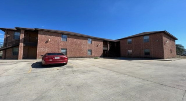 1001 E Travis St, Laredo, Texas 78041, 2 Bedrooms Bedrooms, 4 Rooms Rooms,1 BathroomBathrooms,Residential,For Rent,1001 E Travis St,20263526