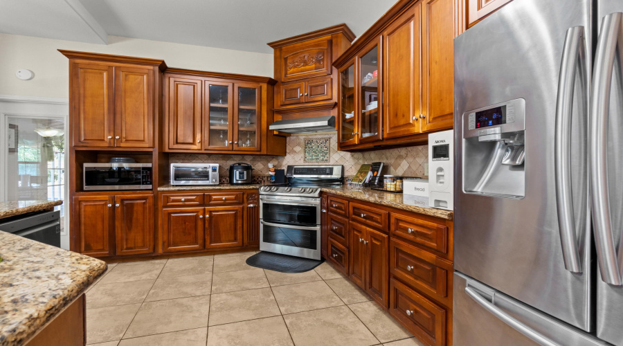3003 Dickinson Dr, Laredo, Texas 78041-2820, 4 Bedrooms Bedrooms, 9 Rooms Rooms,4 BathroomsBathrooms,Residential,For Sale,3003 Dickinson Dr,20263527
