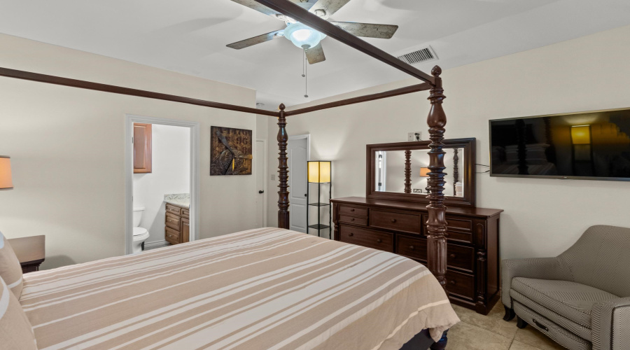 3003 Dickinson Dr, Laredo, Texas 78041-2820, 4 Bedrooms Bedrooms, 9 Rooms Rooms,4 BathroomsBathrooms,Residential,For Sale,3003 Dickinson Dr,20263527