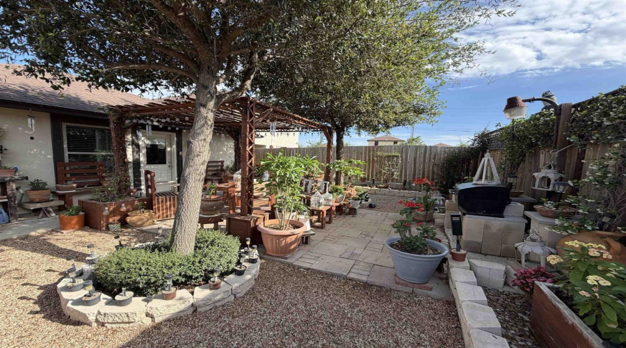4324 Alina Dr., LAREDO, Texas 78046, 3 Bedrooms Bedrooms, 6 Rooms Rooms,2 BathroomsBathrooms,Residential,For Sale,4324 Alina Dr.,20263529