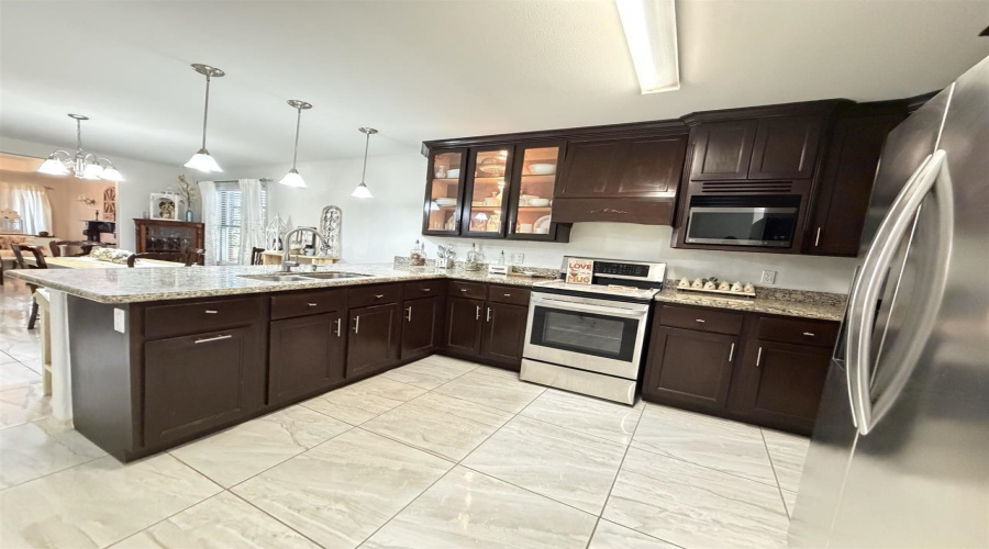 4324 Alina Dr., LAREDO, Texas 78046, 3 Bedrooms Bedrooms, 6 Rooms Rooms,2 BathroomsBathrooms,Residential,For Sale,4324 Alina Dr.,20263529