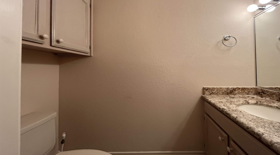 809 Preston Ln, Laredo, Texas 78045, 3 Bedrooms Bedrooms, 8 Rooms Rooms,3 BathroomsBathrooms,Residential,For Rent,809 Preston Ln,20263534