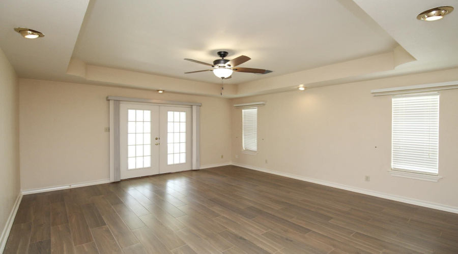 809 Preston Ln, Laredo, Texas 78045, 3 Bedrooms Bedrooms, 8 Rooms Rooms,3 BathroomsBathrooms,Residential,For Rent,809 Preston Ln,20263534