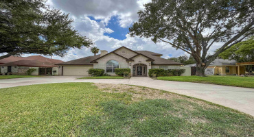 809 Preston Ln, Laredo, Texas 78045, 3 Bedrooms Bedrooms, 8 Rooms Rooms,3 BathroomsBathrooms,Residential,For Rent,809 Preston Ln,20263534