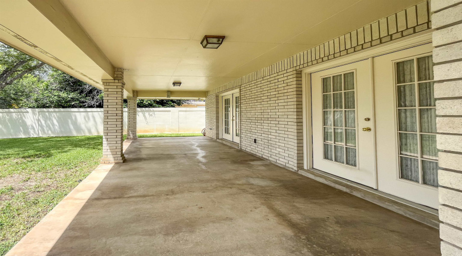 809 Preston Ln, Laredo, Texas 78045, 3 Bedrooms Bedrooms, 8 Rooms Rooms,3 BathroomsBathrooms,Residential,For Rent,809 Preston Ln,20263534