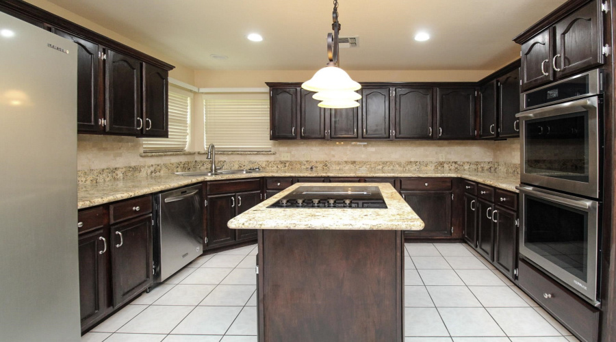 809 Preston Ln, Laredo, Texas 78045, 3 Bedrooms Bedrooms, 8 Rooms Rooms,3 BathroomsBathrooms,Residential,For Rent,809 Preston Ln,20263534