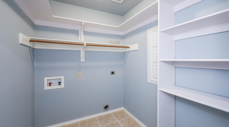 2619 San Isidro Pkwy, LAREDO, Texas 78045, 2 Bedrooms Bedrooms, 3 Rooms Rooms,2 BathroomsBathrooms,Residential,For Rent,2619 San Isidro Pkwy,20260412