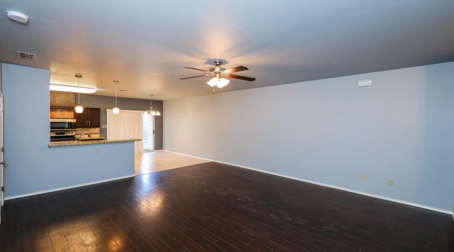 2619 San Isidro Pkwy, LAREDO, Texas 78045, 2 Bedrooms Bedrooms, 3 Rooms Rooms,2 BathroomsBathrooms,Residential,For Rent,2619 San Isidro Pkwy,20260412