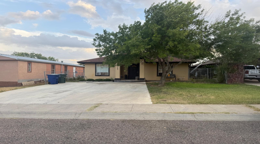 4743 Chibcha CtS, Laredo, Texas 78046, 3 Bedrooms Bedrooms, 5 Rooms Rooms,2 BathroomsBathrooms,Residential,For Sale,4743 Chibcha CtS,20263536