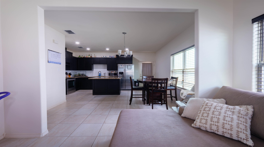 3411 Jorge Sosa, Laredo, Texas 78046, 4 Bedrooms Bedrooms, 7 Rooms Rooms,2 BathroomsBathrooms,Residential,For Sale,3411 Jorge Sosa,20263537