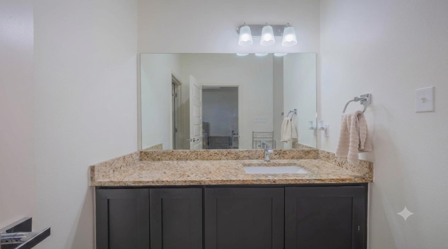3411 Jorge Sosa, Laredo, Texas 78046, 4 Bedrooms Bedrooms, 7 Rooms Rooms,2 BathroomsBathrooms,Residential,For Sale,3411 Jorge Sosa,20263537