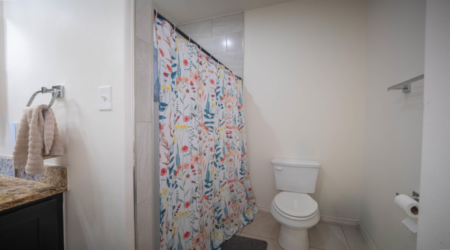 3411 Jorge Sosa, Laredo, Texas 78046, 4 Bedrooms Bedrooms, 7 Rooms Rooms,2 BathroomsBathrooms,Residential,For Sale,3411 Jorge Sosa,20263537