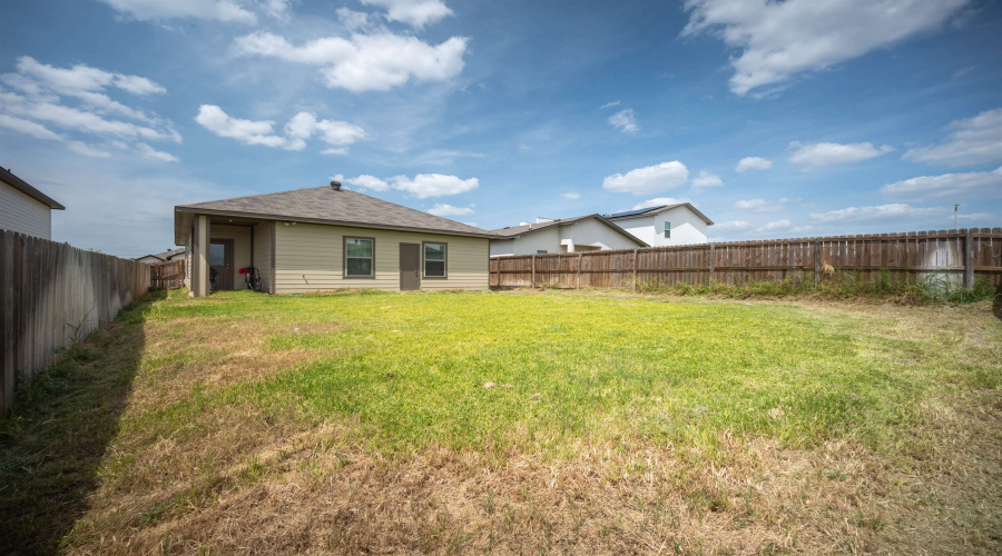 3411 Jorge Sosa, Laredo, Texas 78046, 4 Bedrooms Bedrooms, 7 Rooms Rooms,2 BathroomsBathrooms,Residential,For Sale,3411 Jorge Sosa,20263537