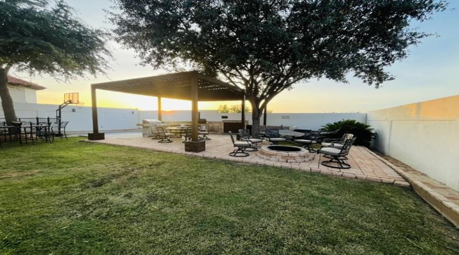 238 Middleston Dr, Laredo, Texas 78045, 4 Bedrooms Bedrooms, 8 Rooms Rooms,3 BathroomsBathrooms,Residential,For Sale,238 Middleston Dr,20263542