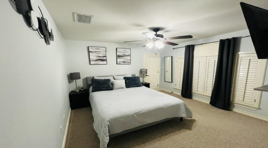 238 Middleston Dr, Laredo, Texas 78045, 4 Bedrooms Bedrooms, 8 Rooms Rooms,3 BathroomsBathrooms,Residential,For Sale,238 Middleston Dr,20263542