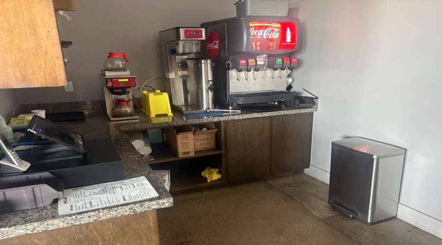 1119 Fenwick Dr, LAREDO, Texas 78041, 1 Room Rooms,2 BathroomsBathrooms,Commercial retail/office,For Sale,1119 Fenwick Dr,20263552