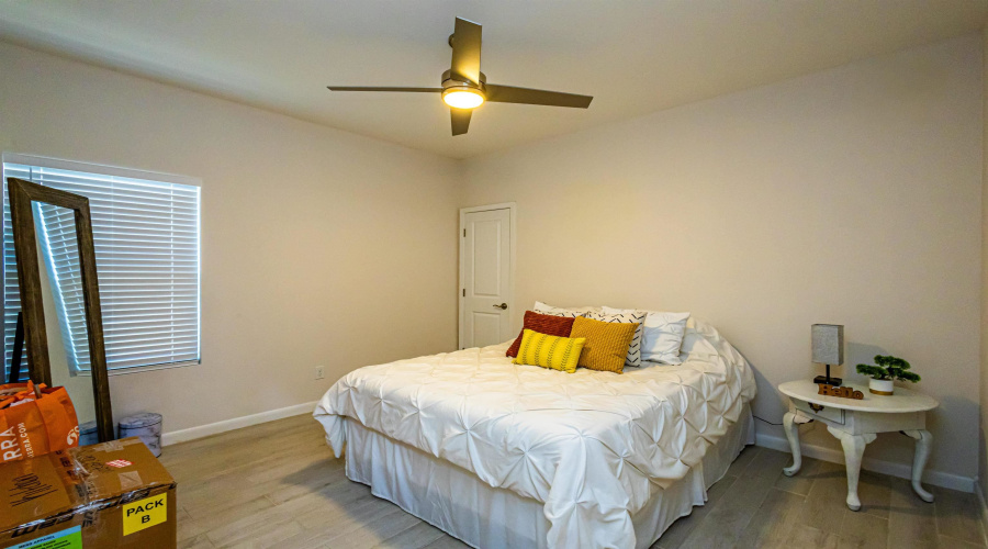1428 Los Estribos Dr., Laredo, Texas 78046, 3 Bedrooms Bedrooms, 6 Rooms Rooms,2 BathroomsBathrooms,Residential,For Sale,1428 Los Estribos Dr.,20262940