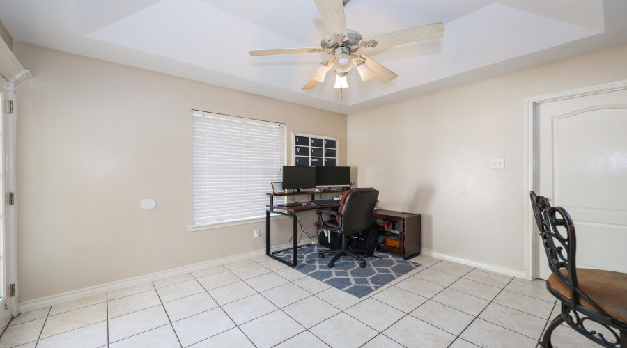 514 Goldfinch St, laredo, Texas 78045, 3 Bedrooms Bedrooms, 5 Rooms Rooms,2 BathroomsBathrooms,Residential,For Sale,514 Goldfinch St,20263544