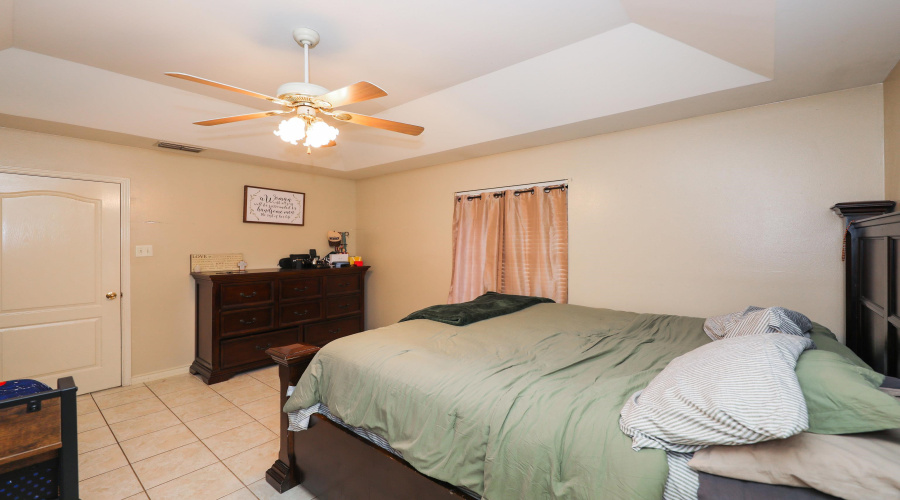 514 Goldfinch St, laredo, Texas 78045, 3 Bedrooms Bedrooms, 5 Rooms Rooms,2 BathroomsBathrooms,Residential,For Sale,514 Goldfinch St,20263544