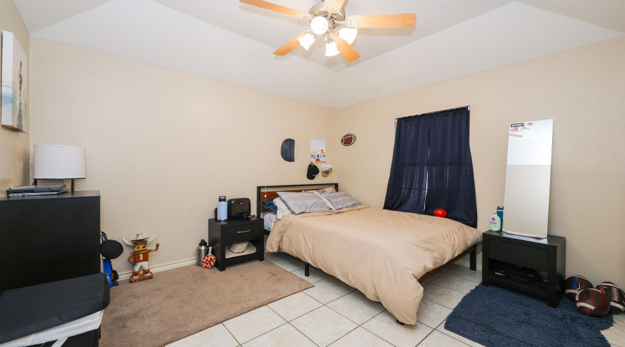 514 Goldfinch St, laredo, Texas 78045, 3 Bedrooms Bedrooms, 5 Rooms Rooms,2 BathroomsBathrooms,Residential,For Sale,514 Goldfinch St,20263544