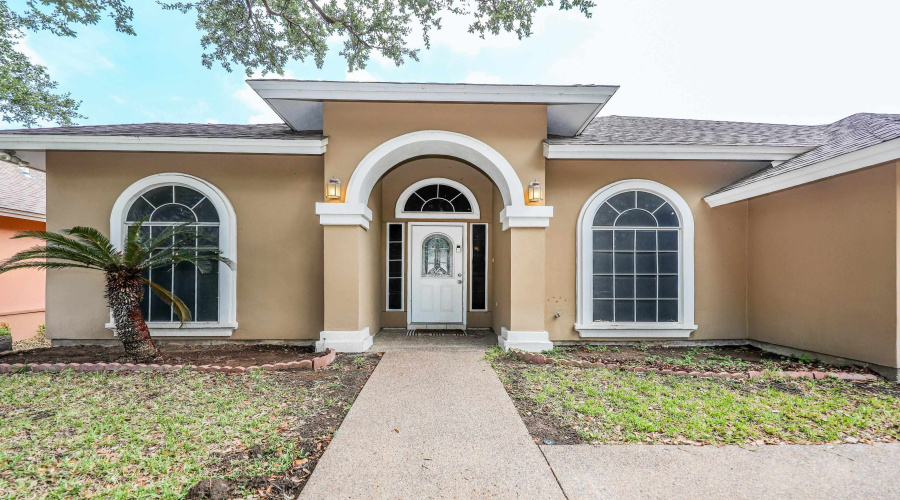 514 Goldfinch St, laredo, Texas 78045, 3 Bedrooms Bedrooms, 5 Rooms Rooms,2 BathroomsBathrooms,Residential,For Sale,514 Goldfinch St,20263544