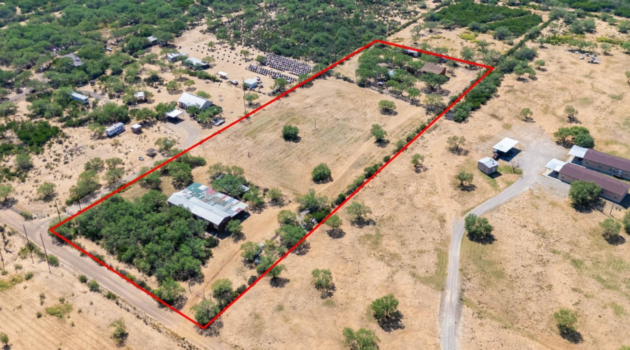 521 RR 6250-A, Laredo, Texas 78045, 2 Bedrooms Bedrooms, 4 Rooms Rooms,1 BathroomBathrooms,Residential,For Sale,521 RR 6250-A,20263545