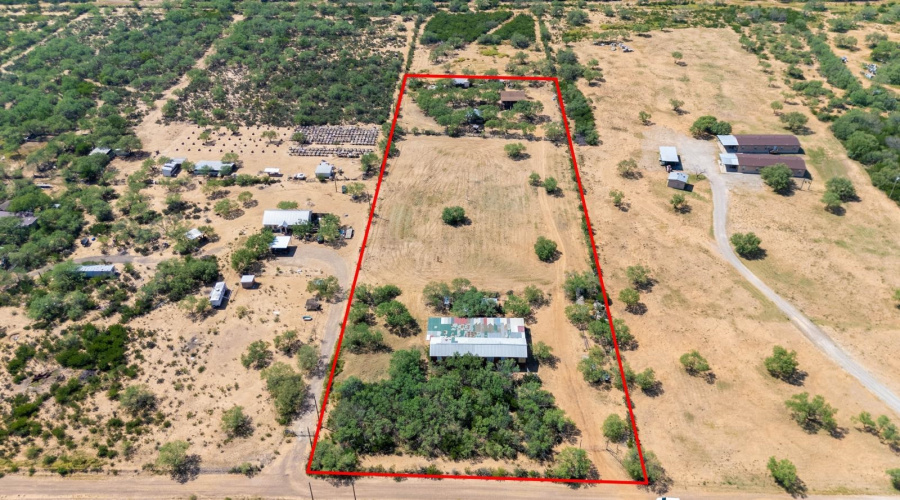 521 RR 6250-A, Laredo, Texas 78045, 2 Bedrooms Bedrooms, 4 Rooms Rooms,1 BathroomBathrooms,Residential,For Sale,521 RR 6250-A,20263545