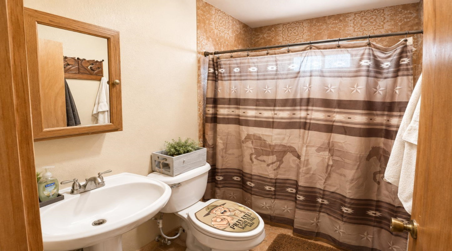521 RR 6250-A, Laredo, Texas 78045, 2 Bedrooms Bedrooms, 4 Rooms Rooms,1 BathroomBathrooms,Residential,For Sale,521 RR 6250-A,20263545