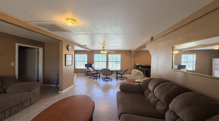 1723 Siesta Ln, Zapata, Texas 78076, 3 Bedrooms Bedrooms, 5 Rooms Rooms,2 BathroomsBathrooms,Residential,For Sale,1723 Siesta Ln,20263546