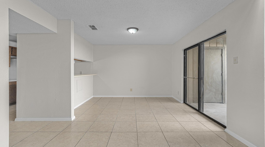 100 Hillside Rd, LAREDO, Texas 78041, 2 Bedrooms Bedrooms, 3 Rooms Rooms,1 BathroomBathrooms,Residential,For Sale,100 Hillside Rd,20263549