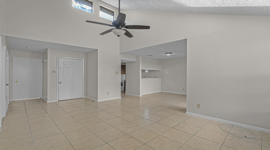 100 Hillside Rd, LAREDO, Texas 78041, 2 Bedrooms Bedrooms, 3 Rooms Rooms,1 BathroomBathrooms,Residential,For Sale,100 Hillside Rd,20263549