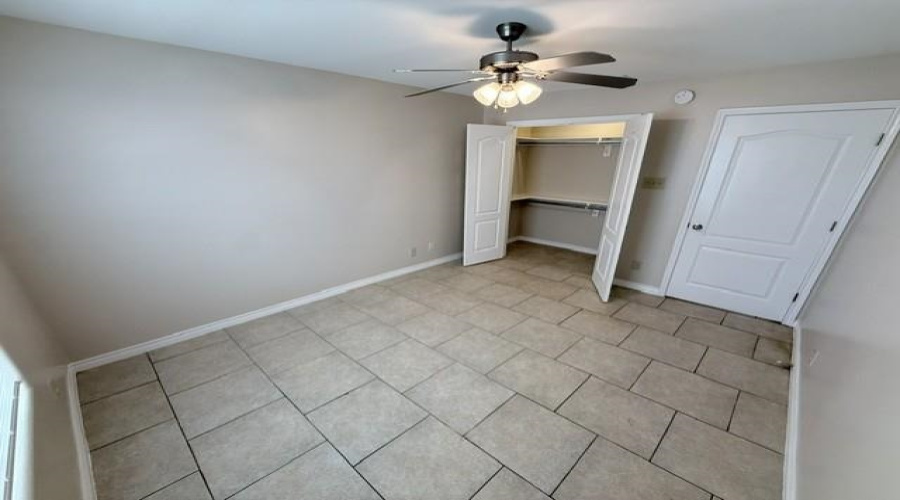 2720 Camelot Dr, Laredo, Texas 78041, 2 Bedrooms Bedrooms, 4 Rooms Rooms,2 BathroomsBathrooms,Residential,For Rent,2720 Camelot Dr,20263551