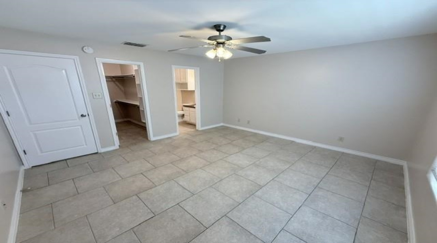 2720 Camelot Dr, Laredo, Texas 78041, 2 Bedrooms Bedrooms, 4 Rooms Rooms,2 BathroomsBathrooms,Residential,For Rent,2720 Camelot Dr,20263551