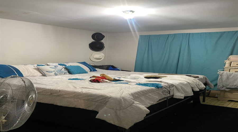1404 Sherman St, Laredo, Texas 78040, 3 Bedrooms Bedrooms, 6 Rooms Rooms,2 BathroomsBathrooms,Residential,For Sale,1404 Sherman St,20263553